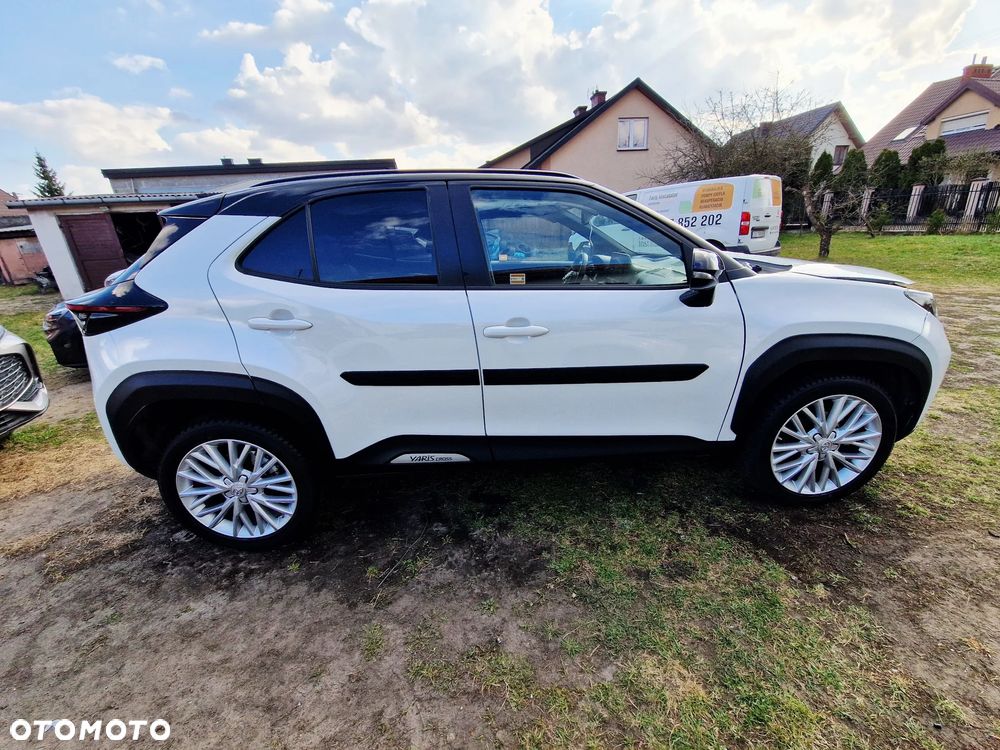Toyota Yaris Cross Hybrid 1.5 Premiere Edition - 2