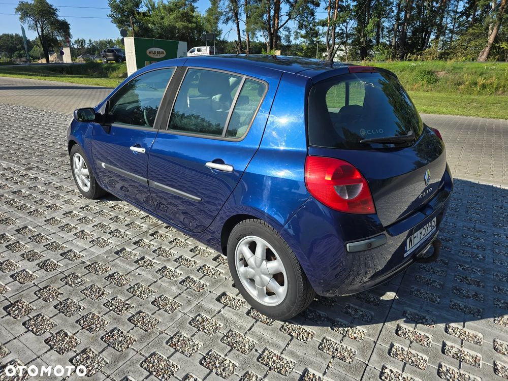 Renault Clio 1.4 16V Dynamique - 3