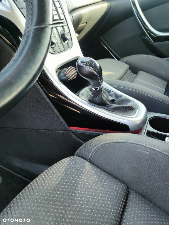 Opel Astra 1.4 Turbo - 13