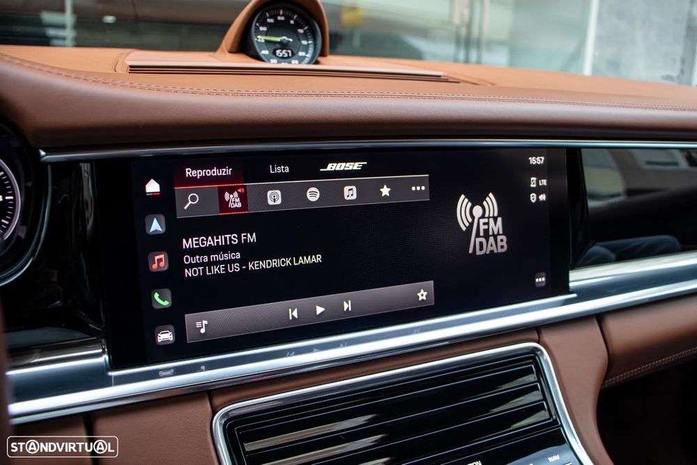 Porsche Panamera Sport Turismo 4S E-Hybrid - 21