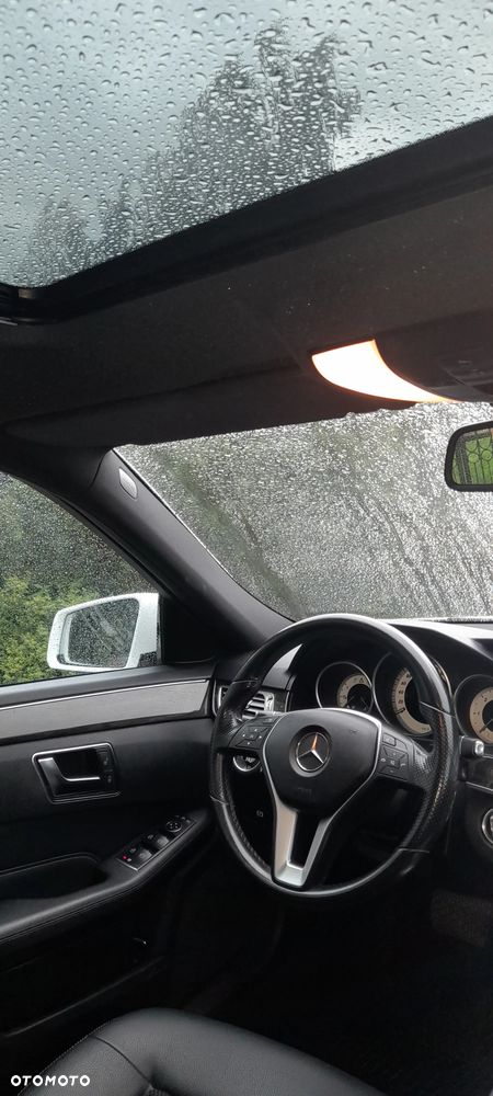 Mercedes-Benz Klasa E 220 BlueTEC 4-Matic Classic - 19