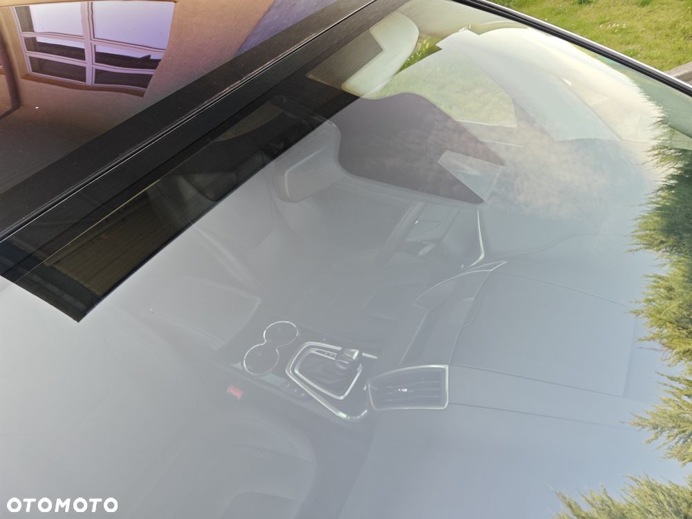 Ford S-Max - 17