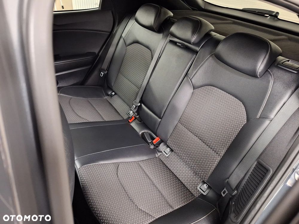 Kia XCeed 1.6 GDI PHEV Business Line DCT - 24