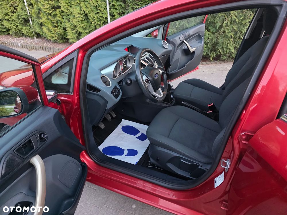 Ford Fiesta 1.25 Titanium - 23