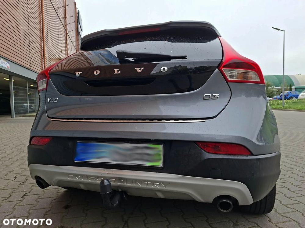 Volvo V40 Cross Country - 20