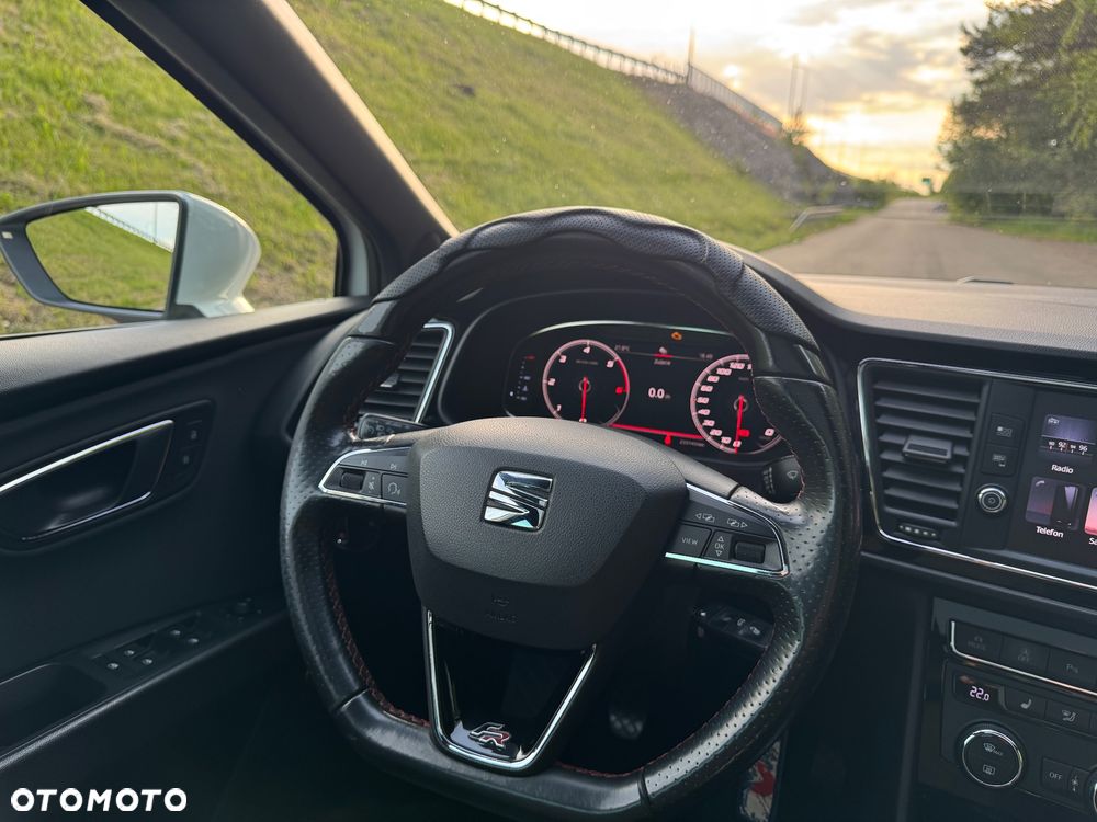 Seat Leon 2.0 TDI FR Black S&S - 32