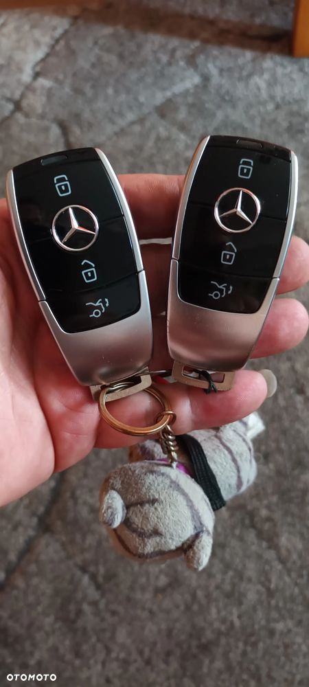 Mercedes-Benz Klasa E 350 d 4Matic 9G-TRONIC Exclusive - 19