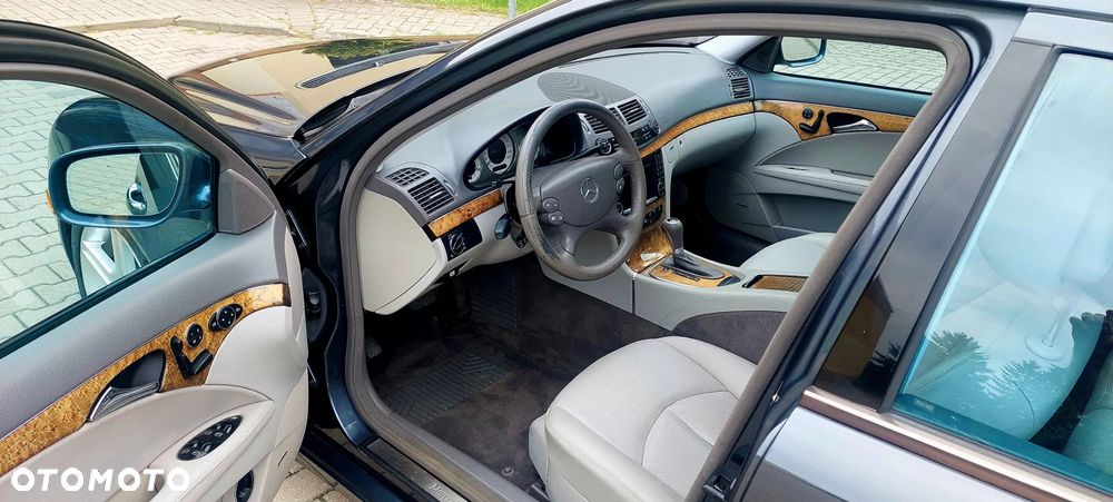 Mercedes-Benz Klasa E 280 4-Matic Avantgarde - 5