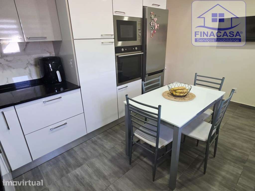 Moradia geminada toda renovada com aproveitamento de sótão - Casal ... - Grande imagem: 4/31