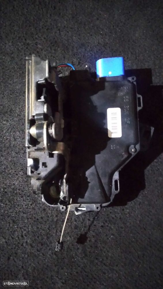 Fecho Da Porta Frente Esq Volkswagen Golf V (1K1) - 3