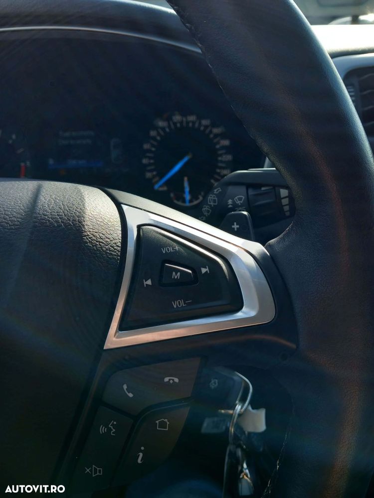 Ford Mondeo - 11