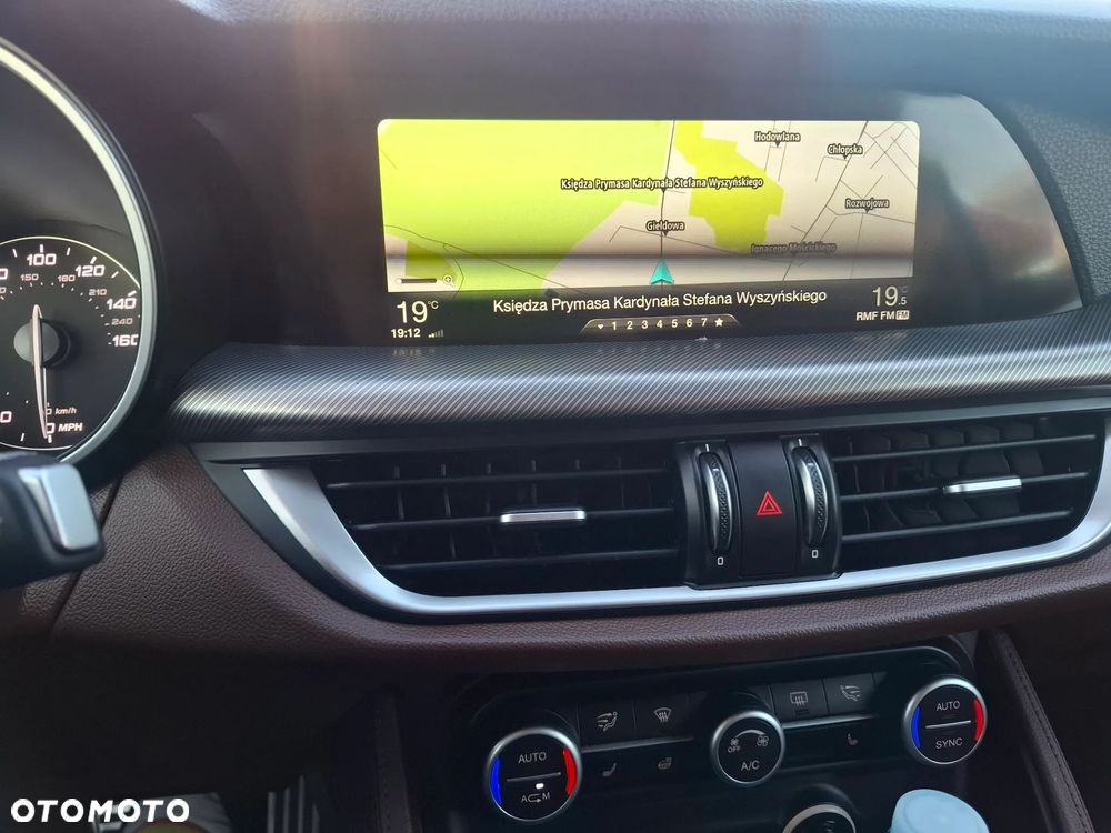 Alfa Romeo Stelvio 2.0 Turbo 16V AT8-Q4 Executive - 9