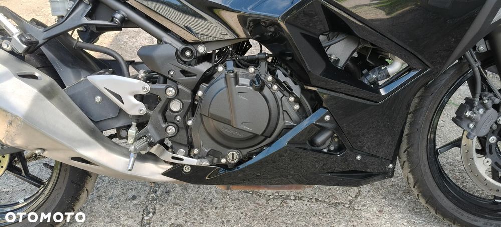 Kawasaki Ninja 500 - 11