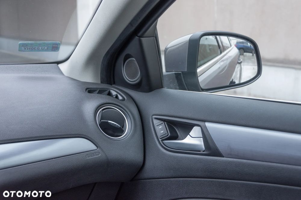 Ford Mondeo 2.0 TDCi Titanium - 20