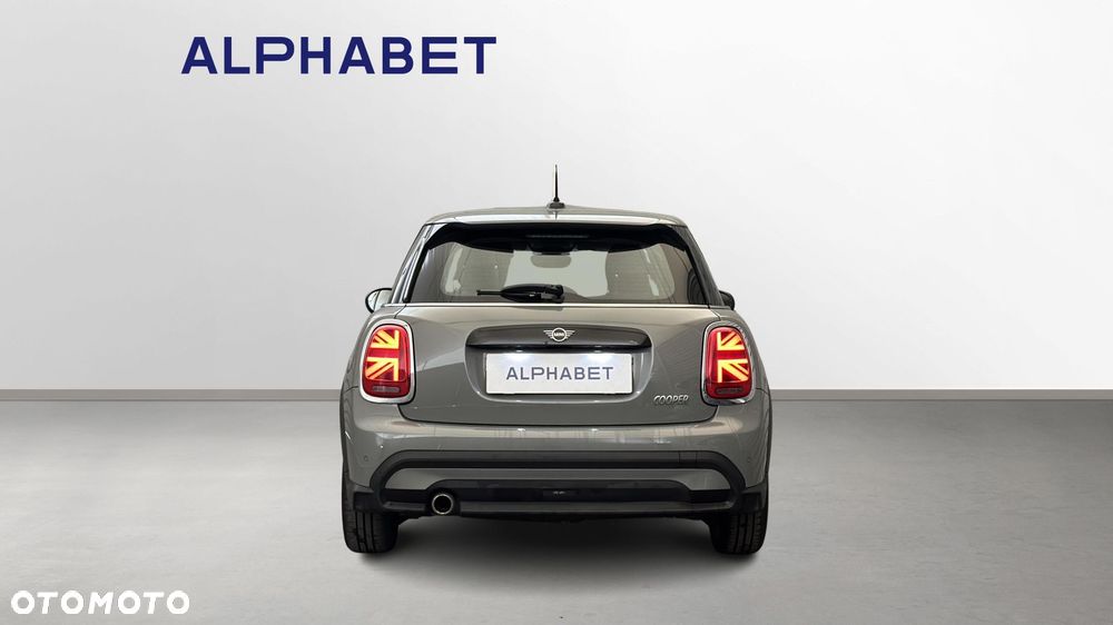 MINI Cooper Standard - 4