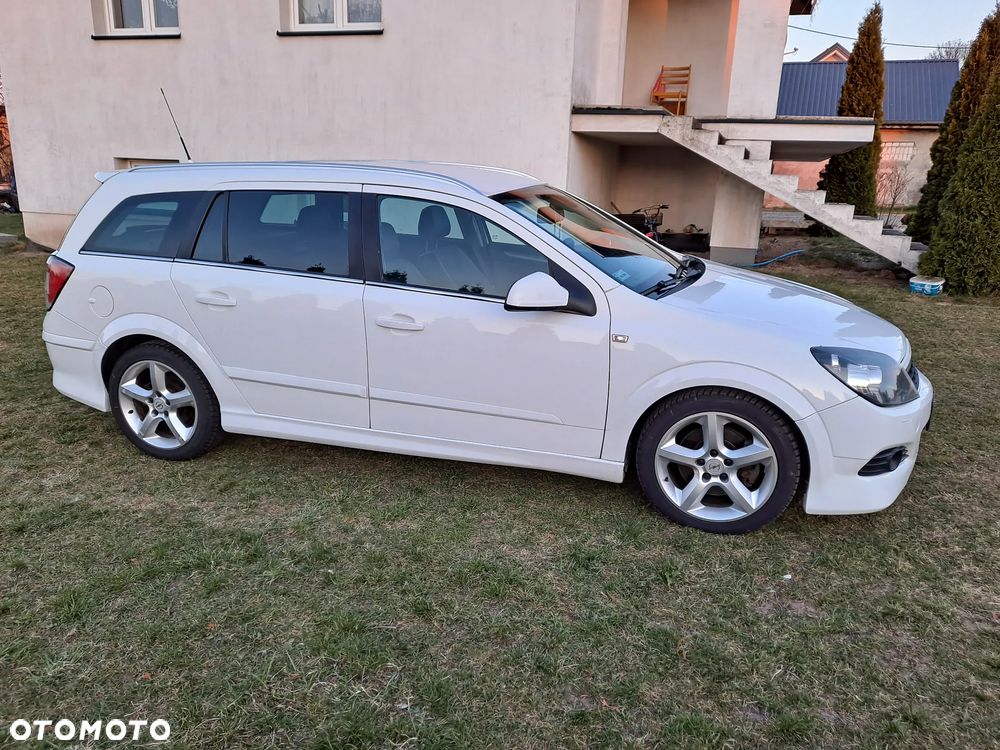 Opel Astra 1.9 CDTI DPF Cosmo - 12