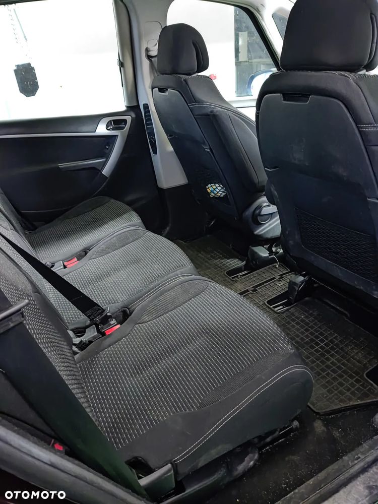Citroën C4 Picasso 1.8i X - 8