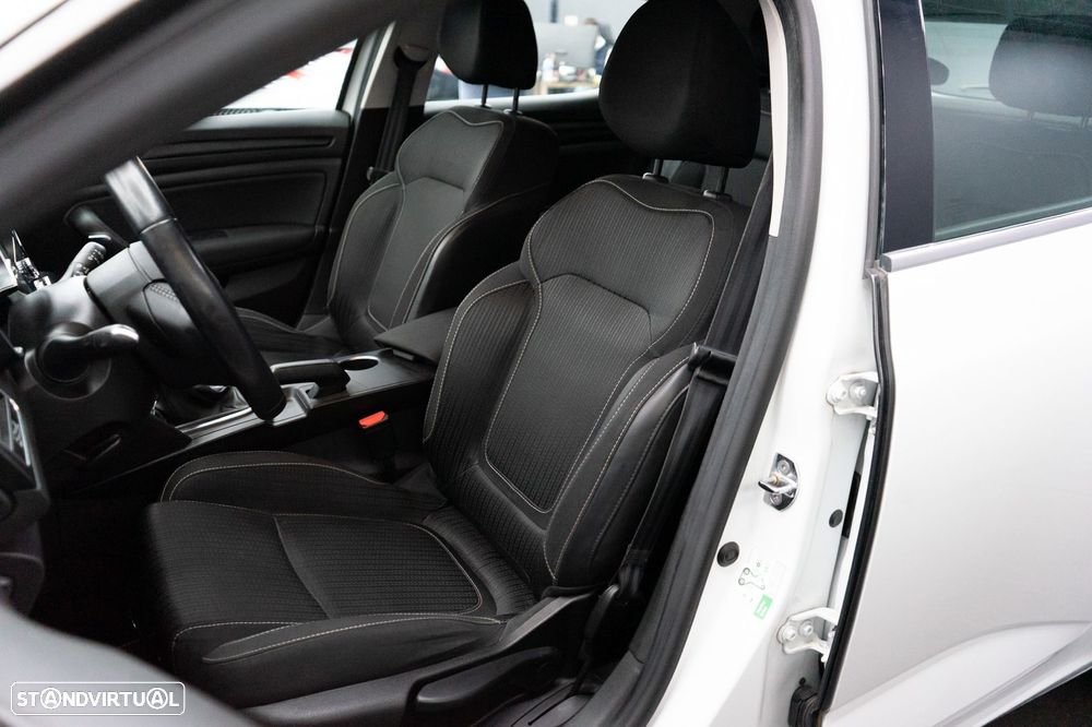 Renault Mégane 1.5 Blue dCi Intens - 26