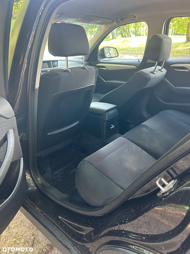 BMW X1 xDrive18d - 13