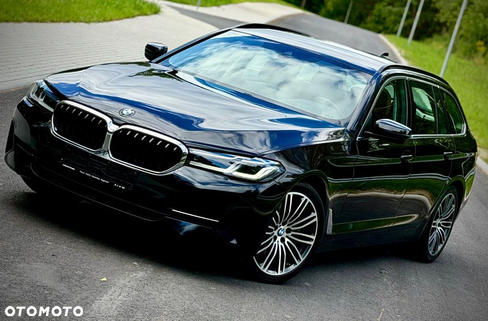 BMW Seria 5 530d xDrive - 7