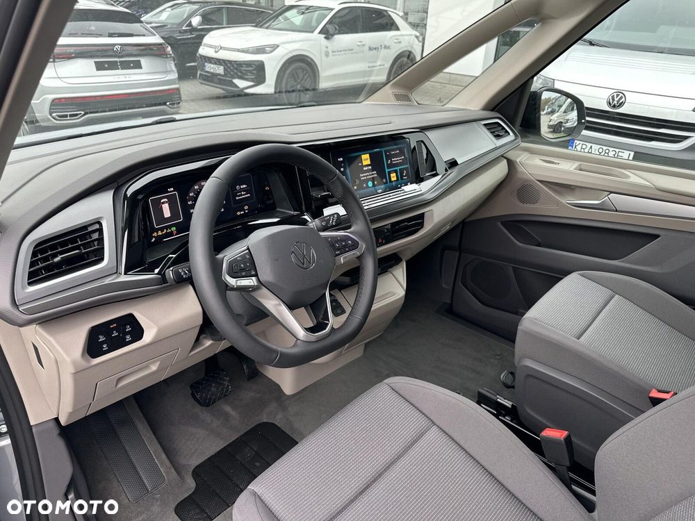 Volkswagen Multivan - 10
