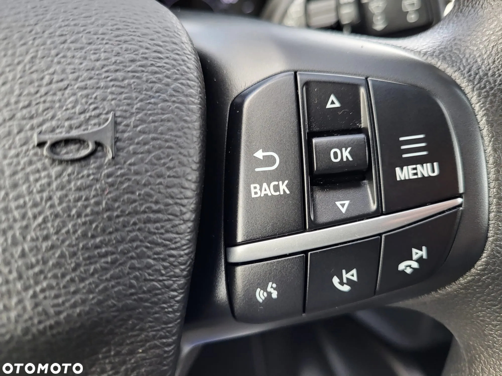 Ford Kuga - 21