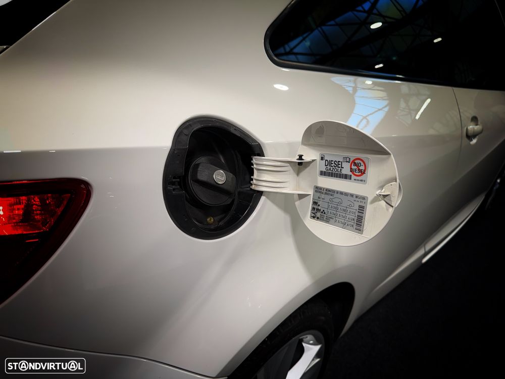 SEAT Ibiza SC 1.6 TDi Sport DPF - 30