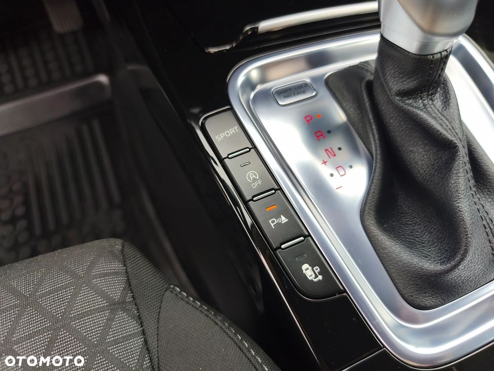 Kia Ceed 1.4 T-GDI DCT OPF Vision - 37