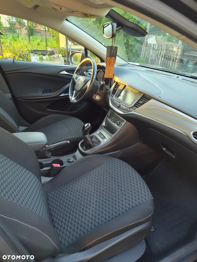 Opel Astra 1.4 T Enjoy - 28