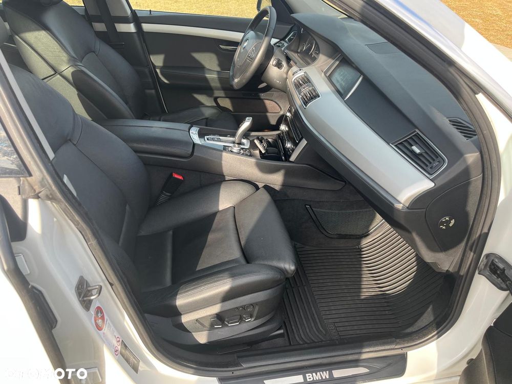 BMW 5GT 530d xDrive - 12