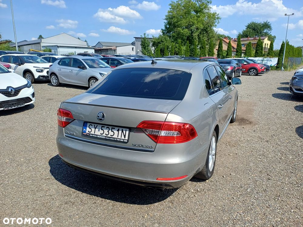 Skoda Superb 2.0 TSI DSG Elegance - 7