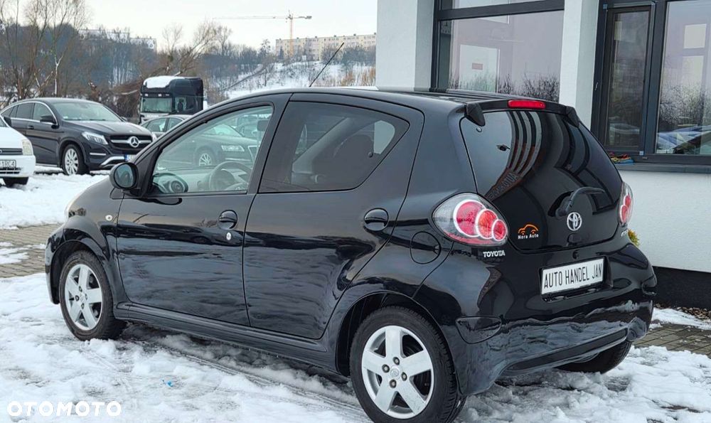 Toyota Aygo - 16