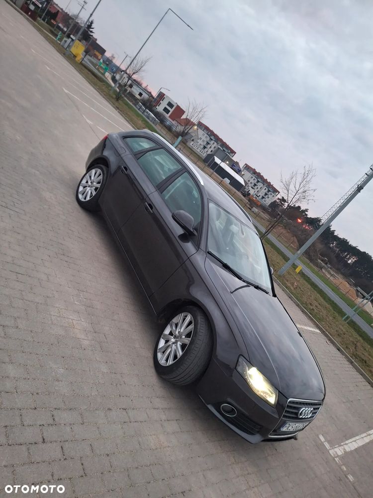 Audi A4 Avant - 6