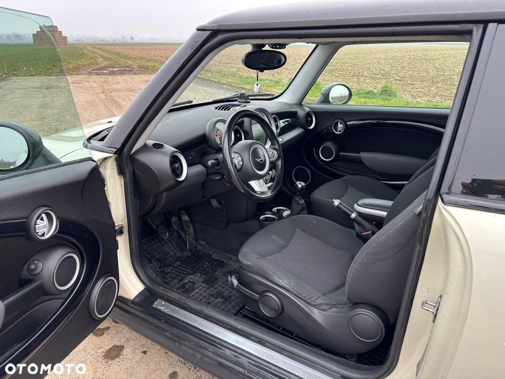 MINI Cooper Standard - 7