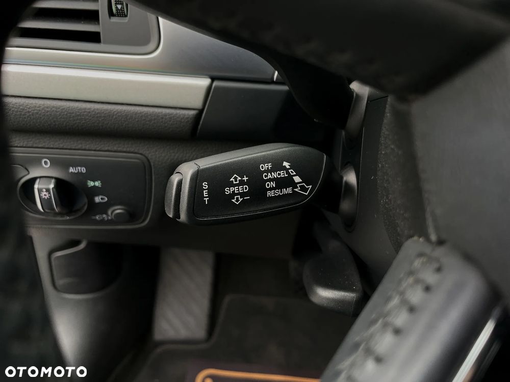 Audi A6 Avant 2.0 TDI Ultra DPF S tronic - 26