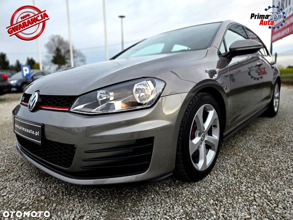 Volkswagen Golf - 38