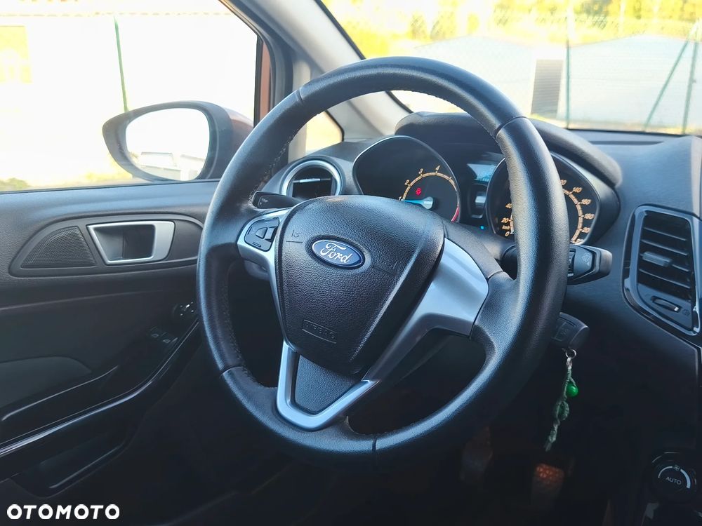 Ford Fiesta 1.0 EcoBoost Titanium - 35