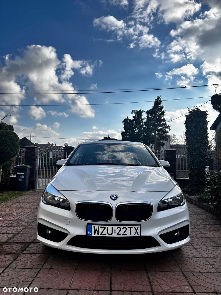 BMW Seria 2 218d - 2