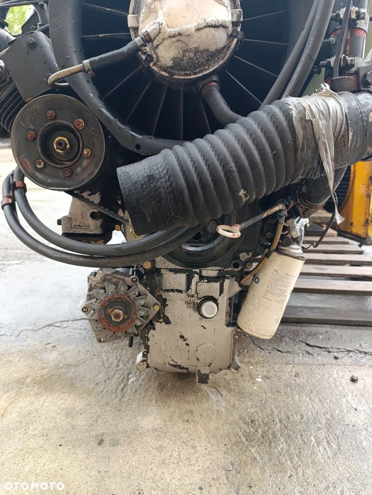 Silnik Deutz F6L413 F KBA10676 rozrusznik części - 2