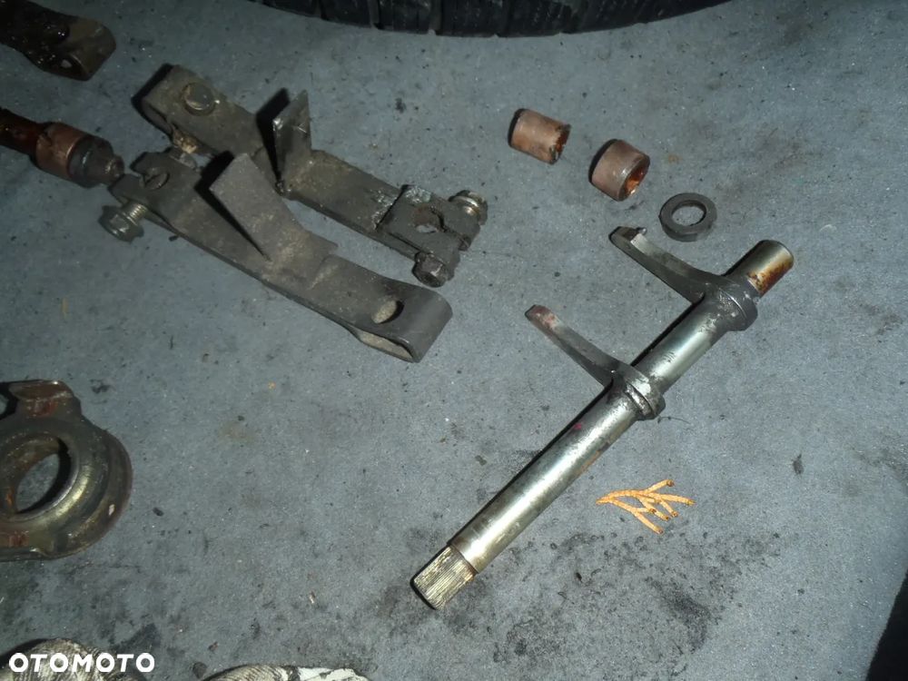 wybierak ze skrzyni biegów wybierak  łapa łożyska daewoo matiz 800 posiadam wszystkie części do tego modelu - 13