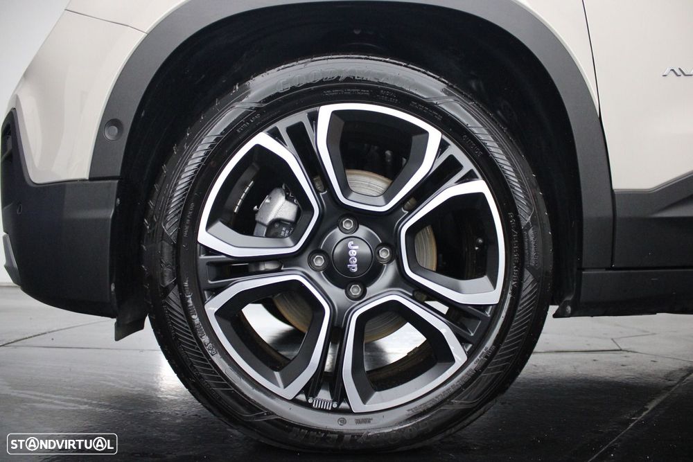 Jeep Avenger 54 kWh Summit - 37