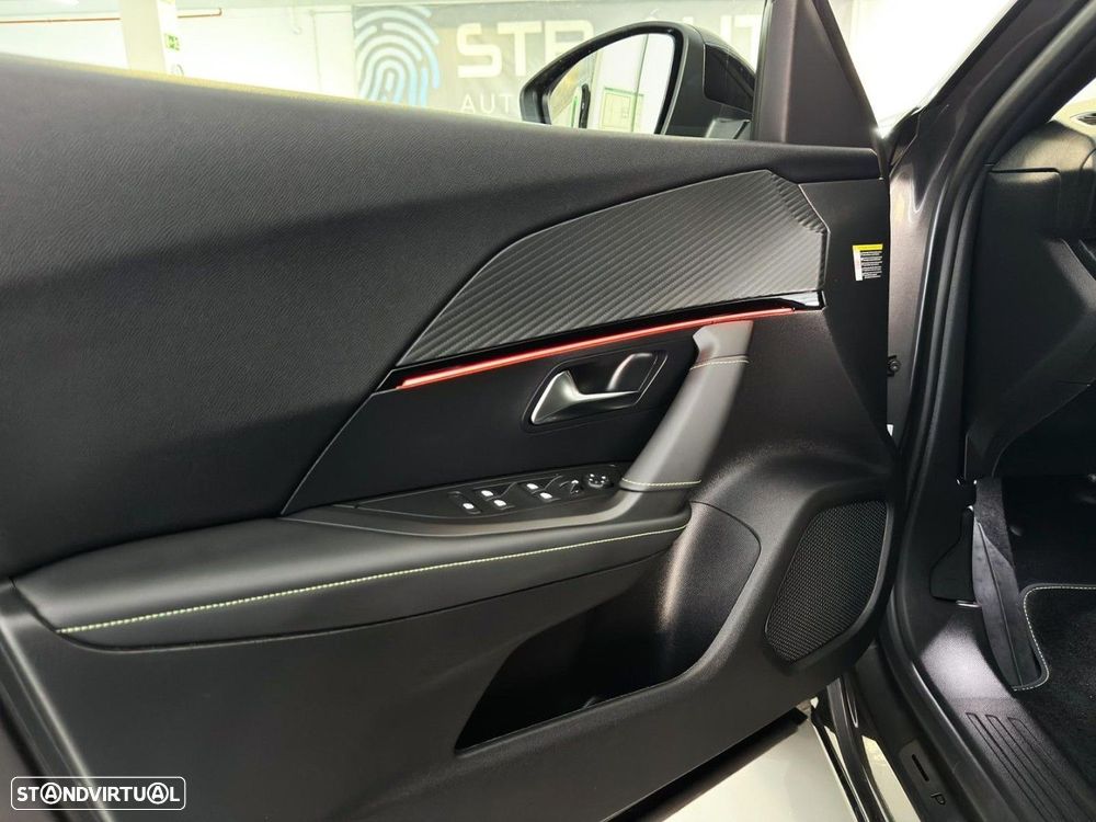 Peugeot 2008 1.2 PureTech GT Pack EAT8 - 47