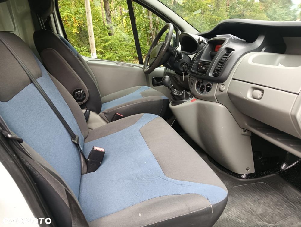 Renault Trafic - 22