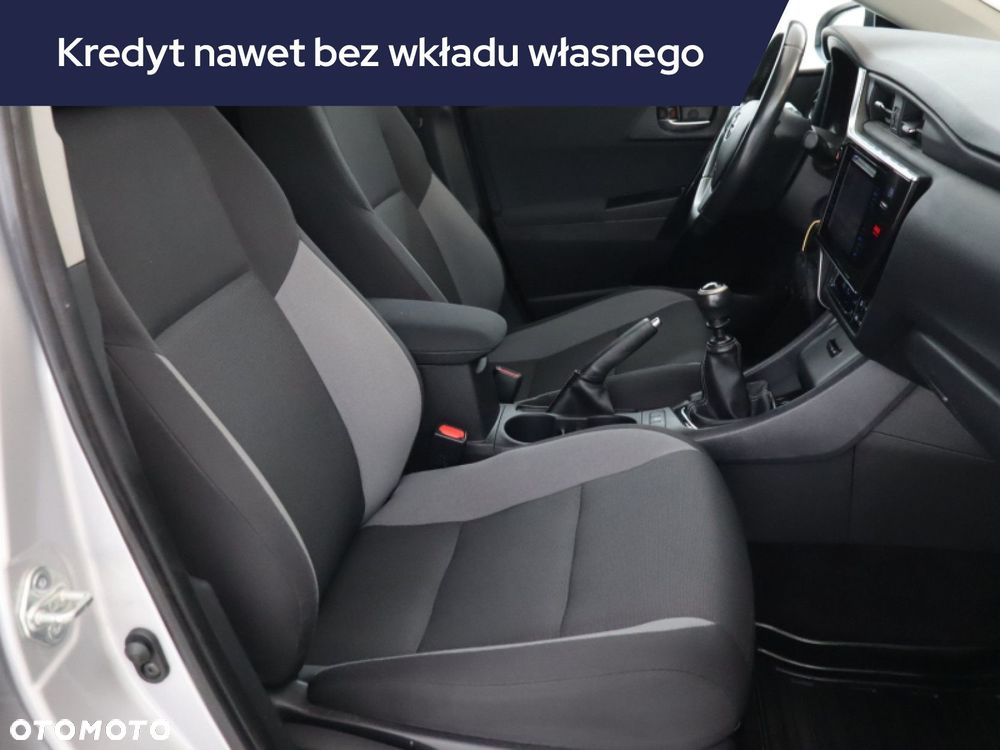 Toyota Auris - 11