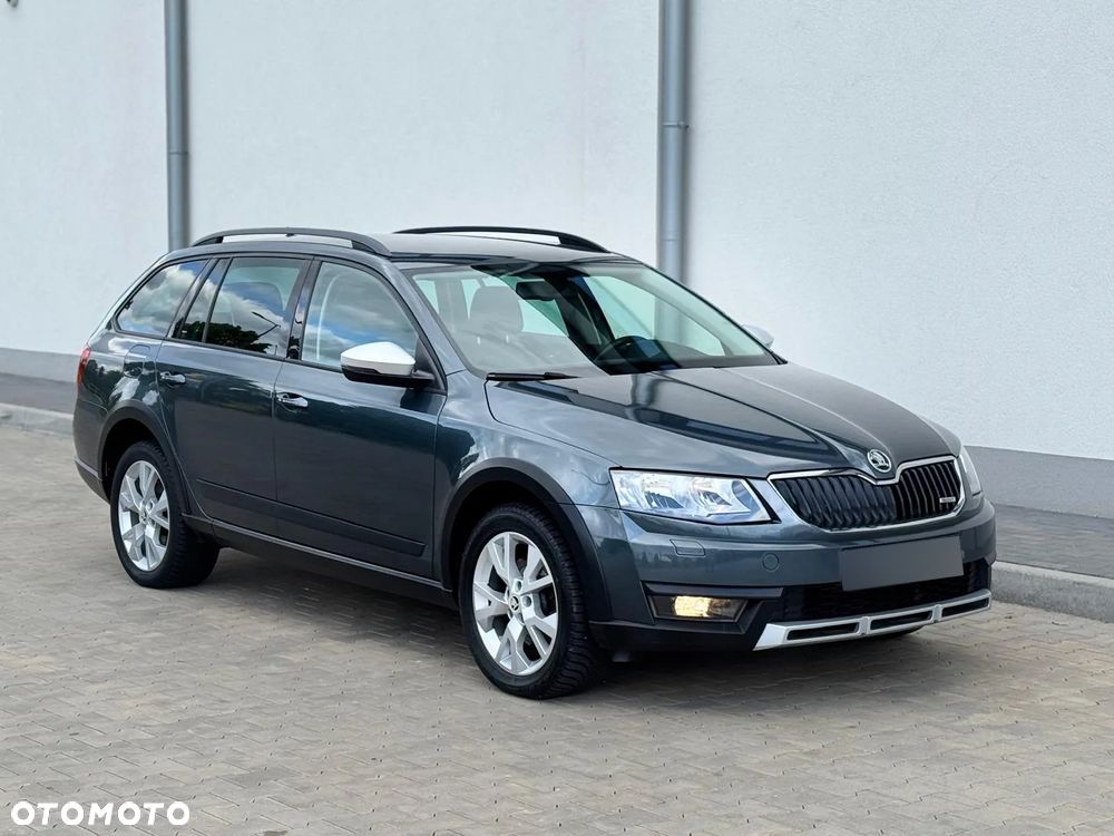 Skoda Octavia Scout 2.0 TDI 4x4 DSG - 1