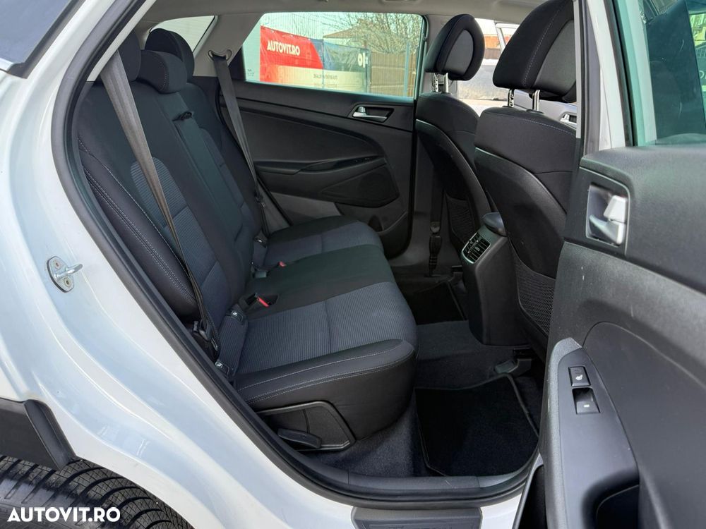 Hyundai Tucson 2.0 CRDI 2WD Style - 11