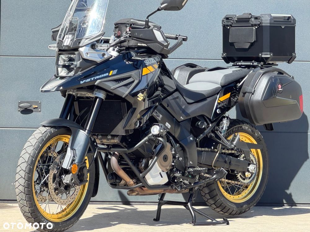 Suzuki V-STROM - 30