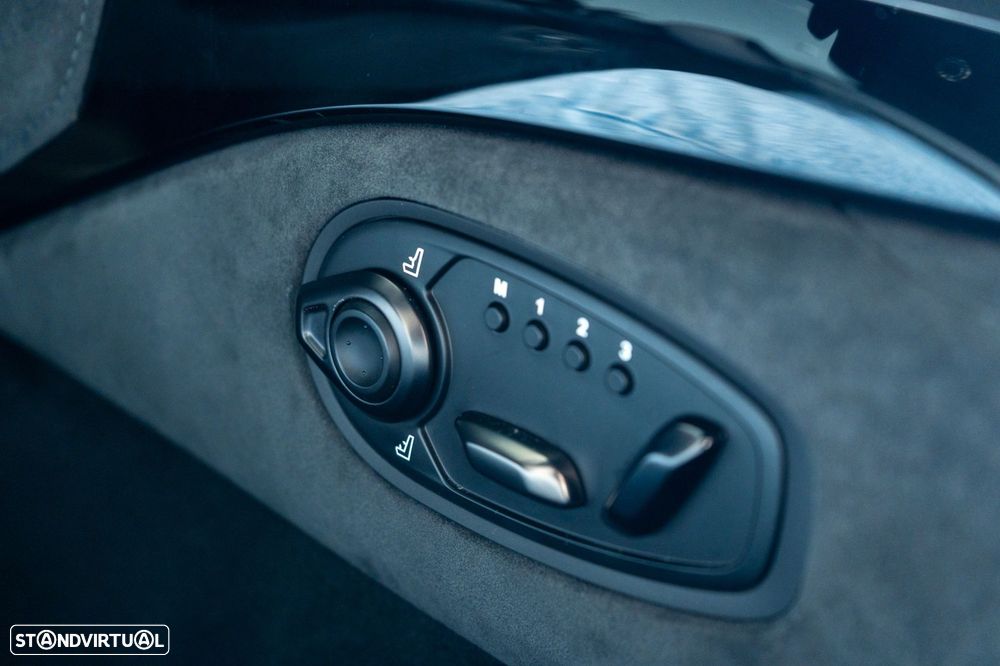 Aston Martin Vantage Coupe V8 F1 Edition - 29