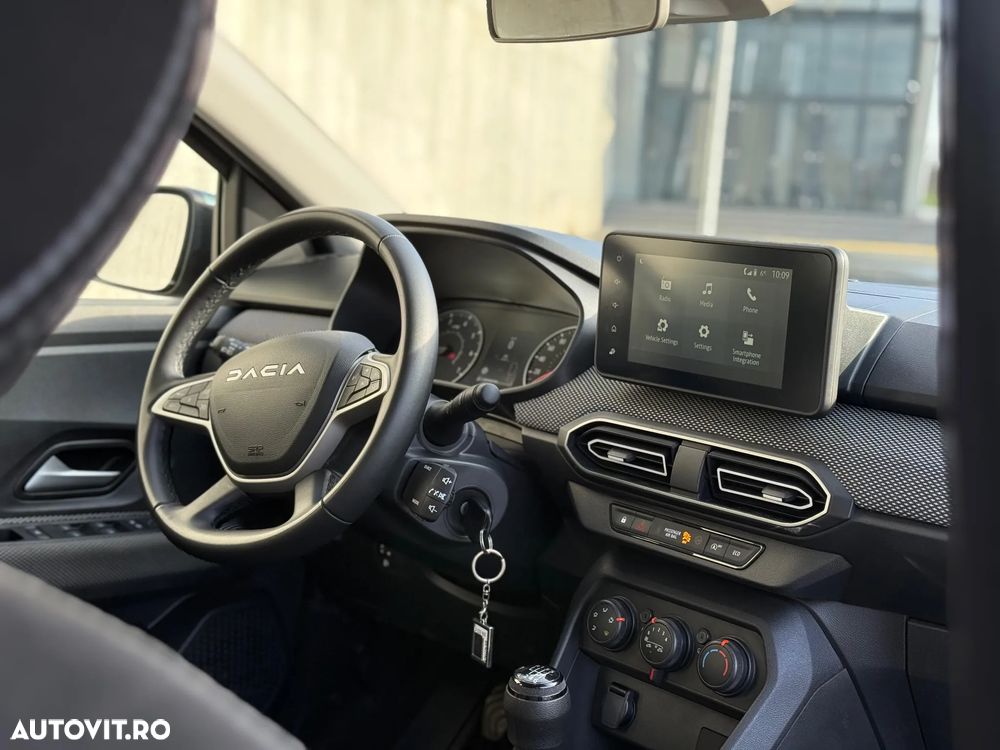 Dacia Logan TCe 90 MT5 Expression - 4