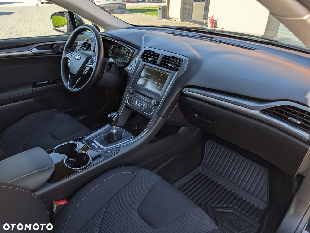 Ford Mondeo 2.0 TDCi Titanium - 33